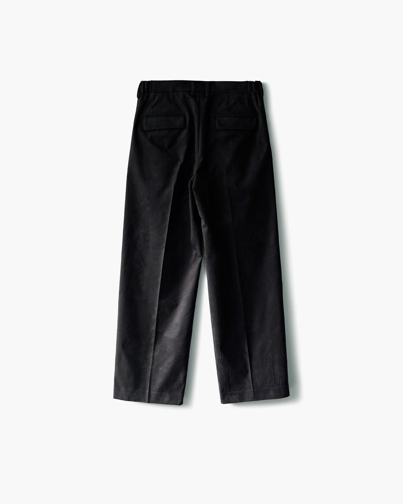 TWO TUCKS WIDE PANTS