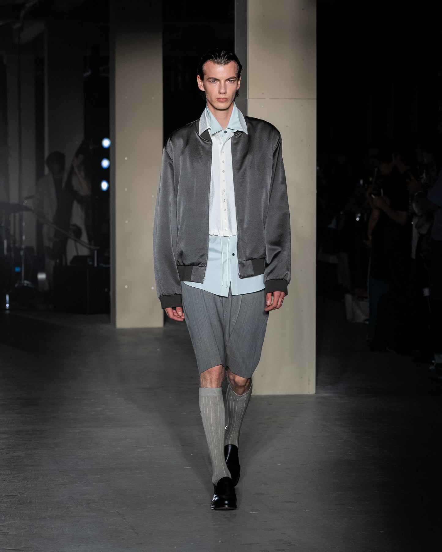 BOMBER JACKET