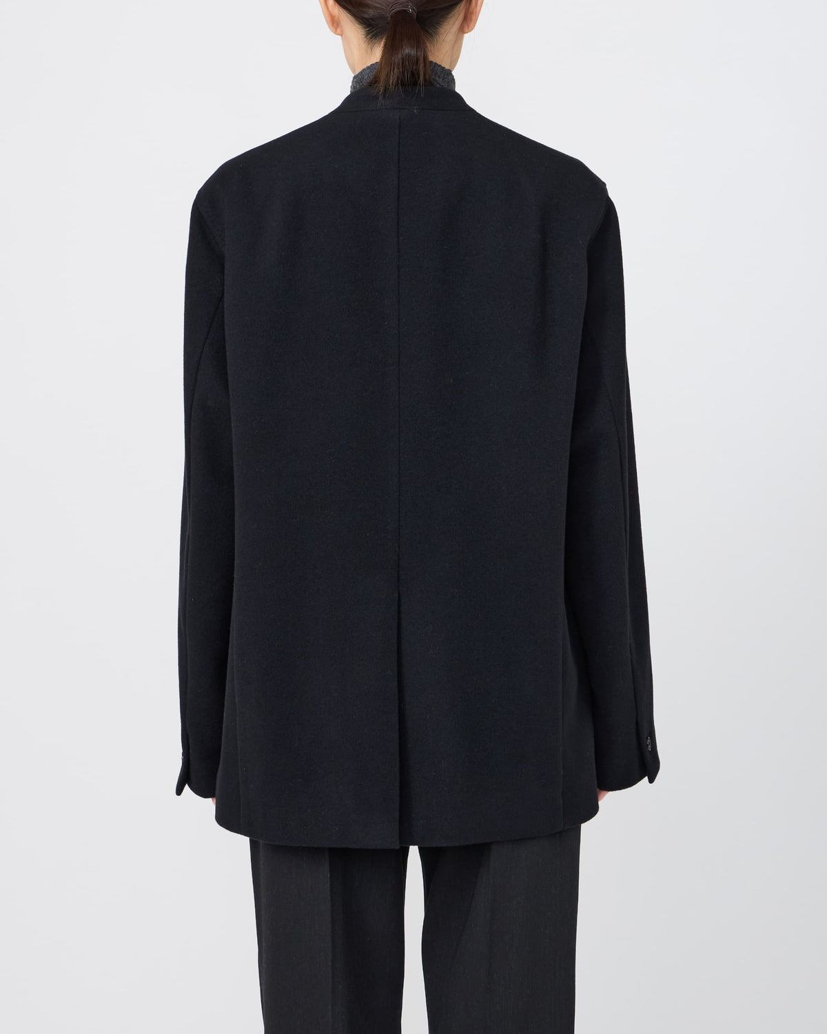 NO-COLLAR JACKET