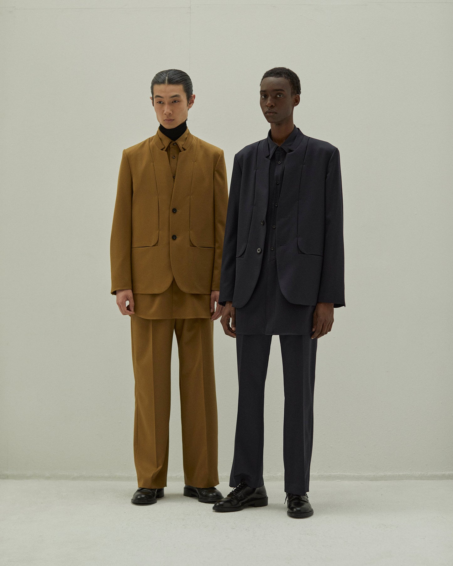 LAPEL LESS CUTTING JACKET