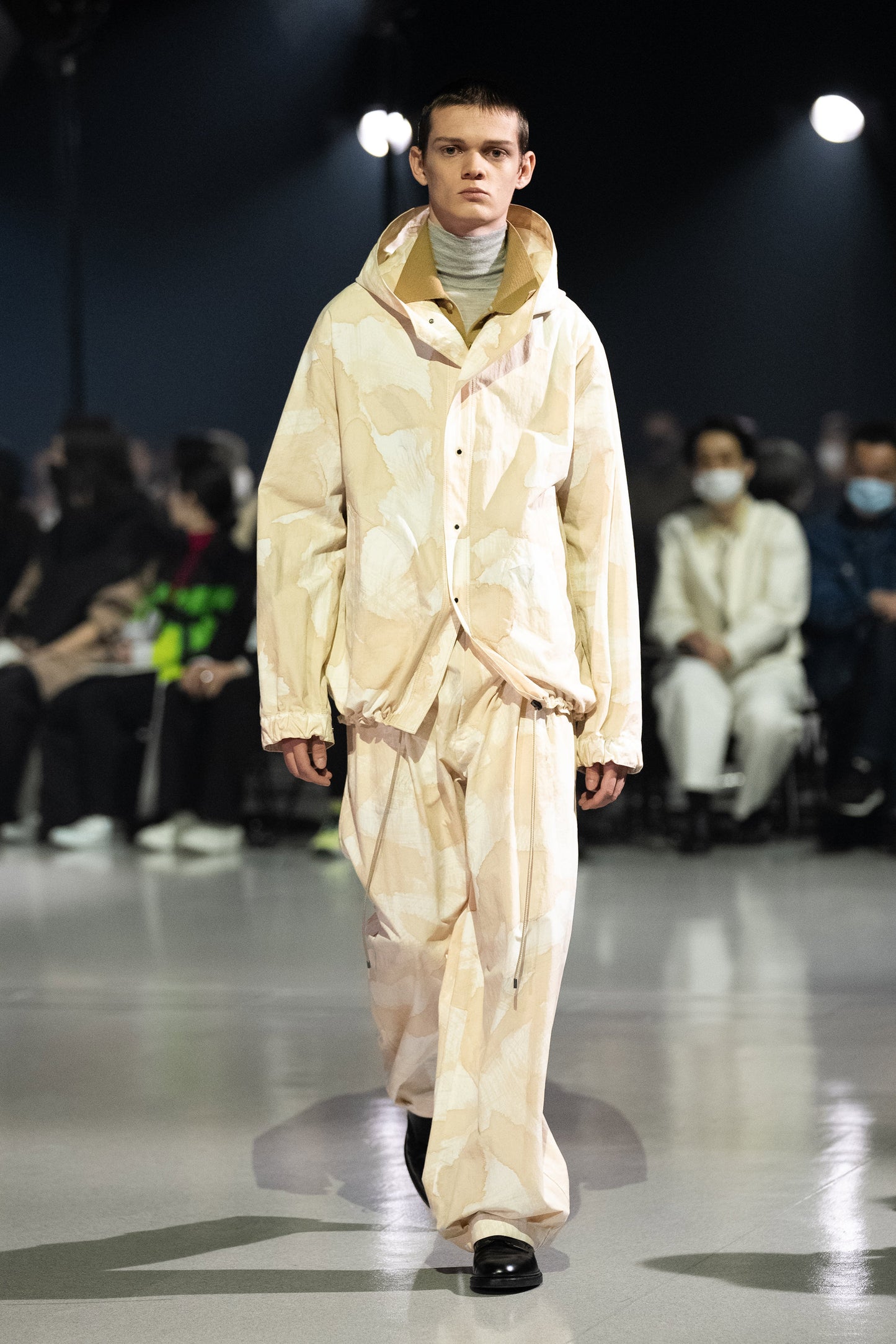 HOODED PARKA