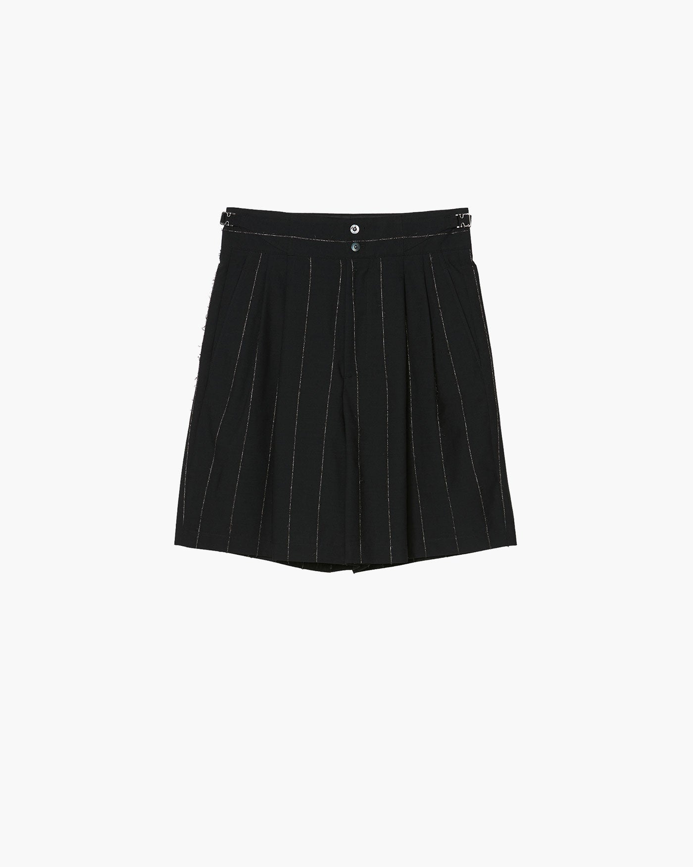 TWO TUCKS WIDE SHORTS