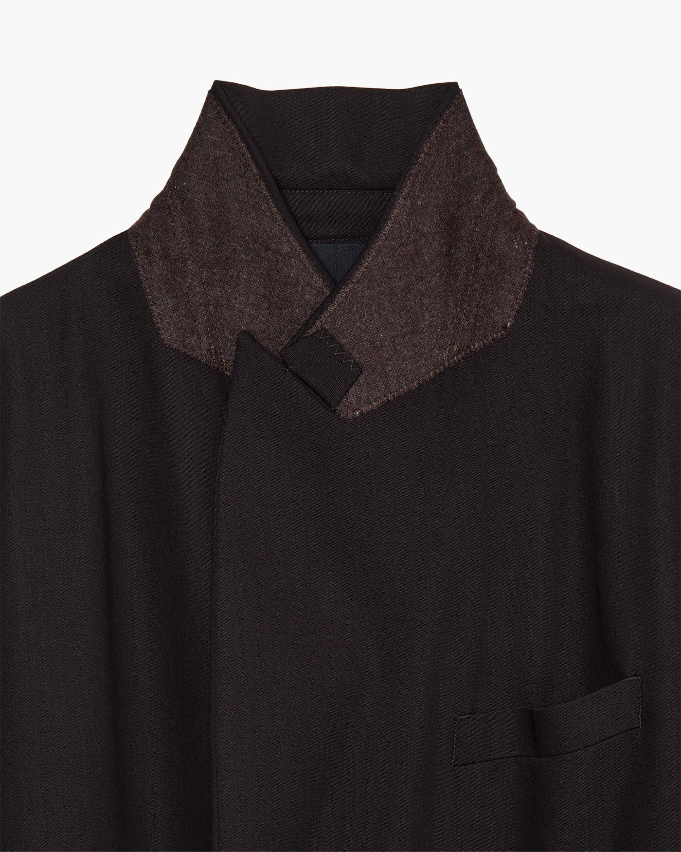 DOUBLE-BREASTED CHESTER COAT