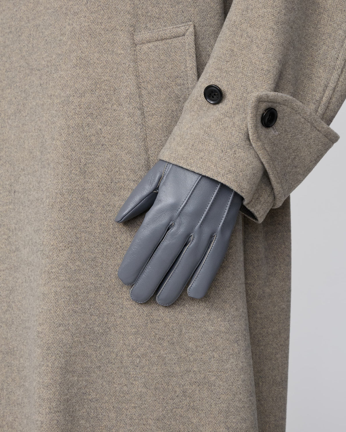 LEATHER GLOVE