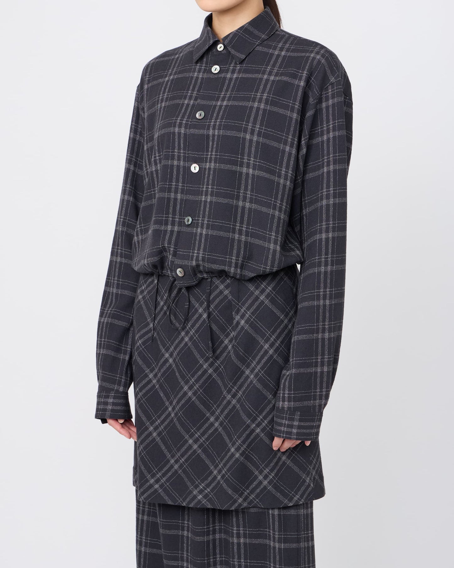 SHORT-LENGTH SHIRT BLOUSE