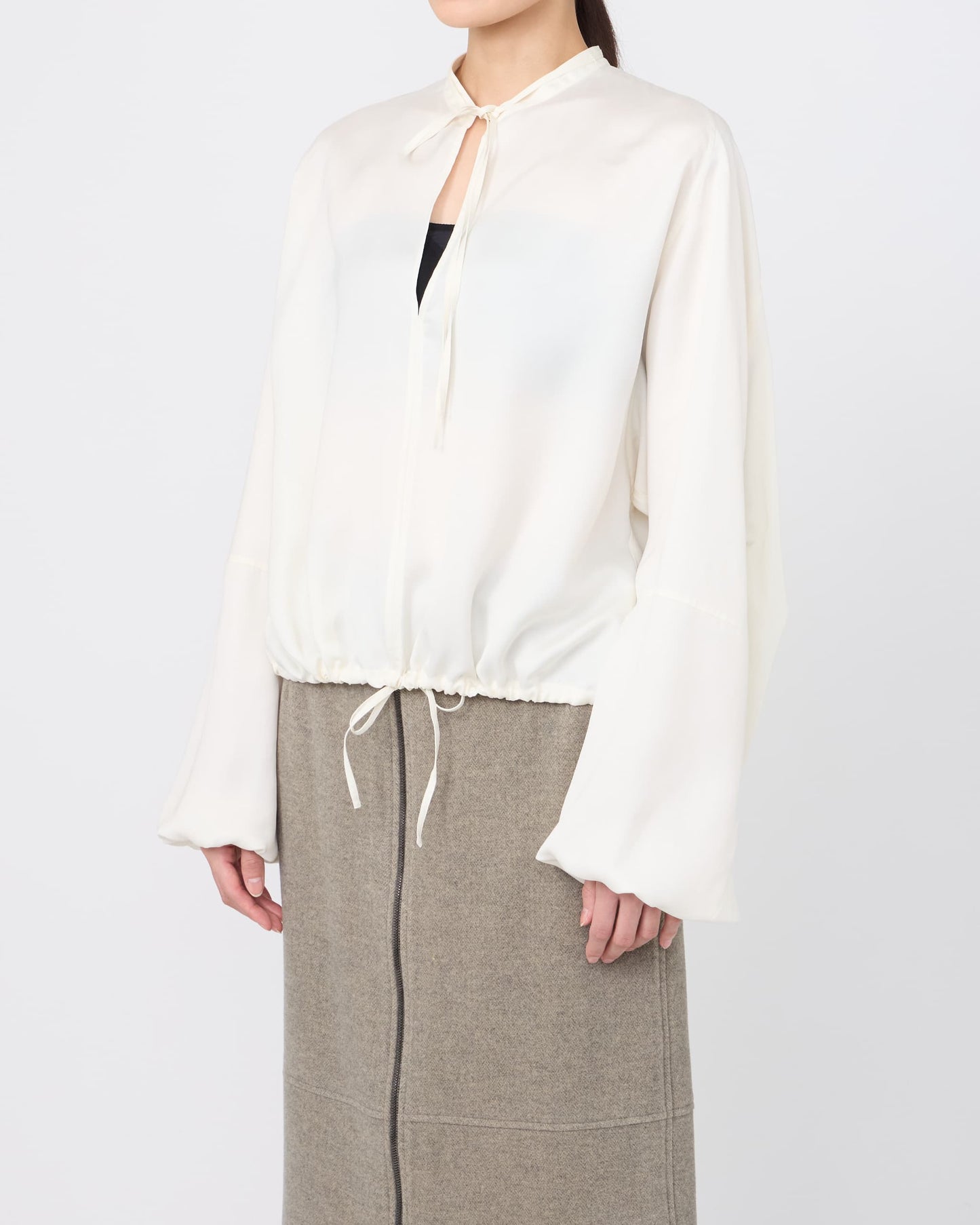 SLIT-NECK BLOUSE