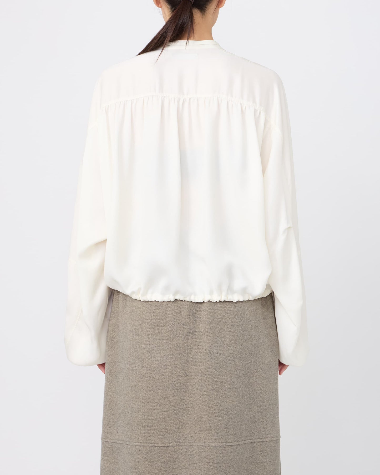 SLIT-NECK BLOUSE