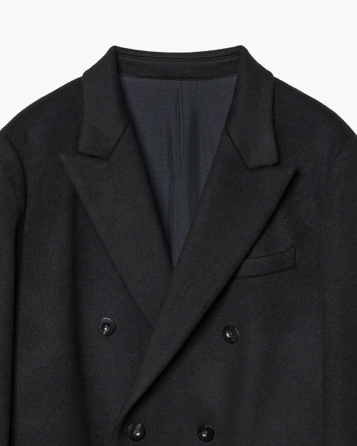 DOUBLE-BREASTED CHESTER COAT