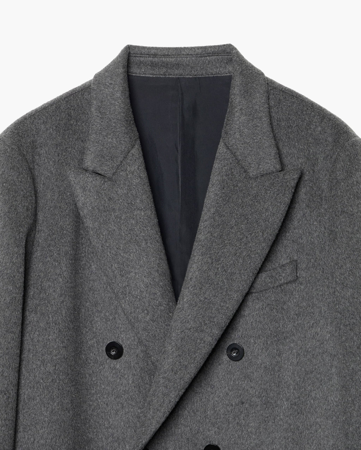 DOUBLE-BREASTED CHESTER COAT