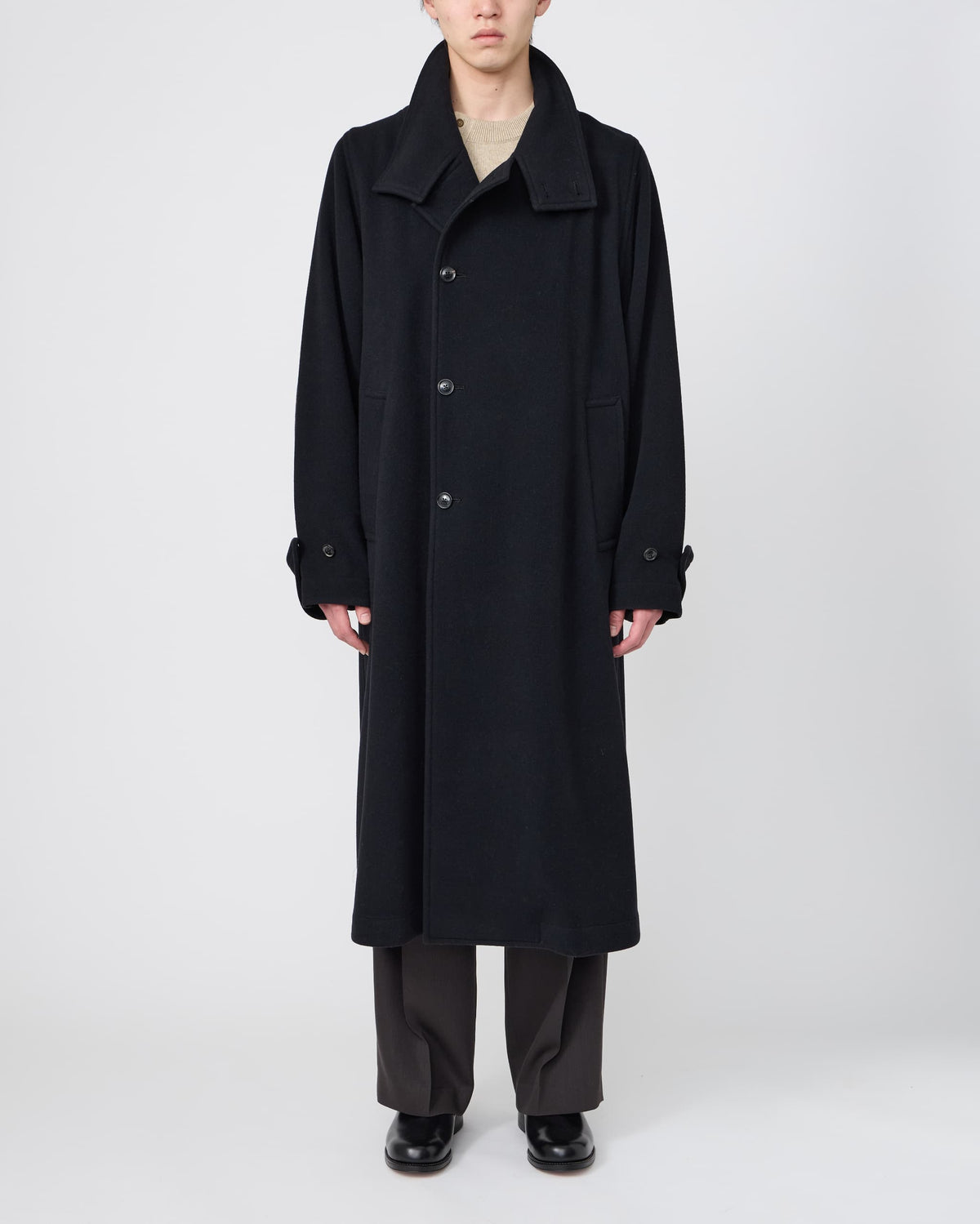 STAND-COLLAR COAT
