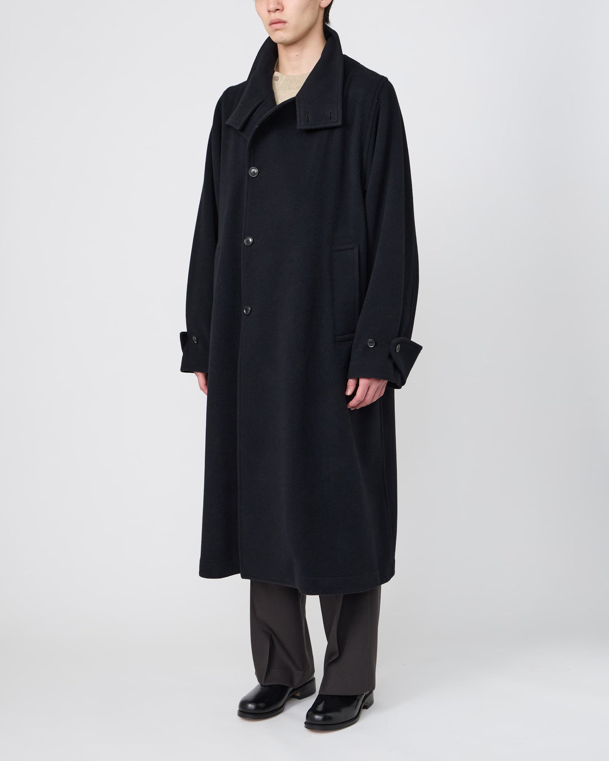 STAND-COLLAR COAT