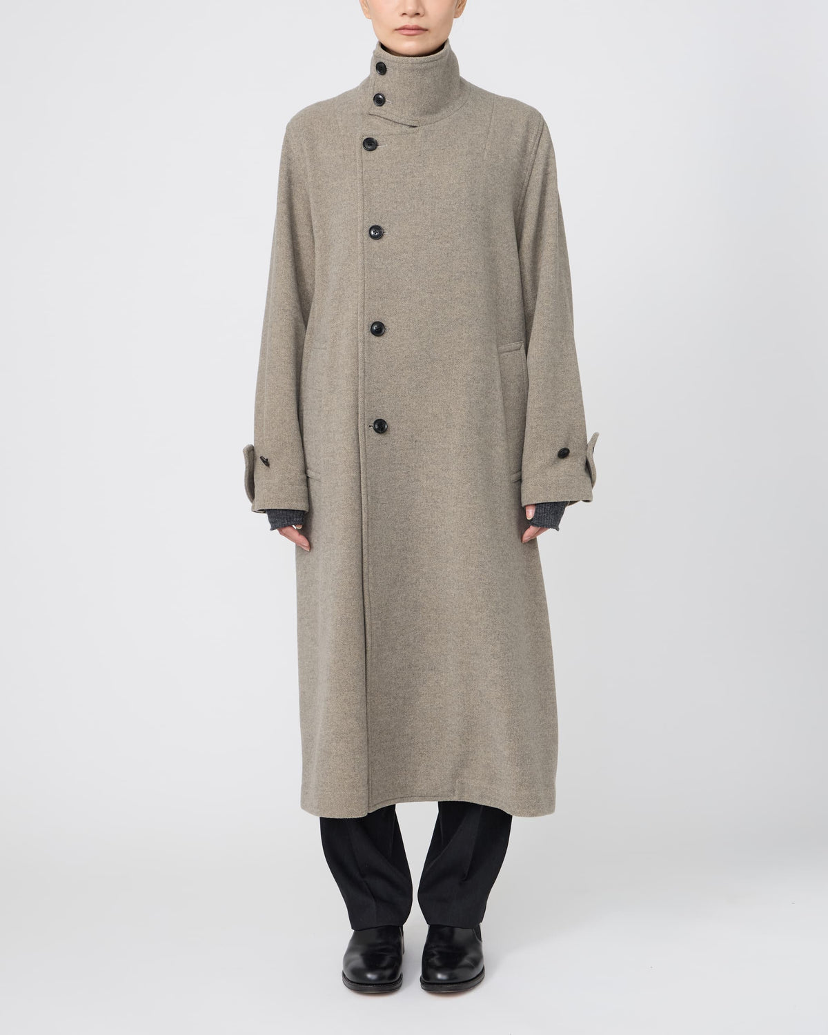 STAND-COLLAR COAT