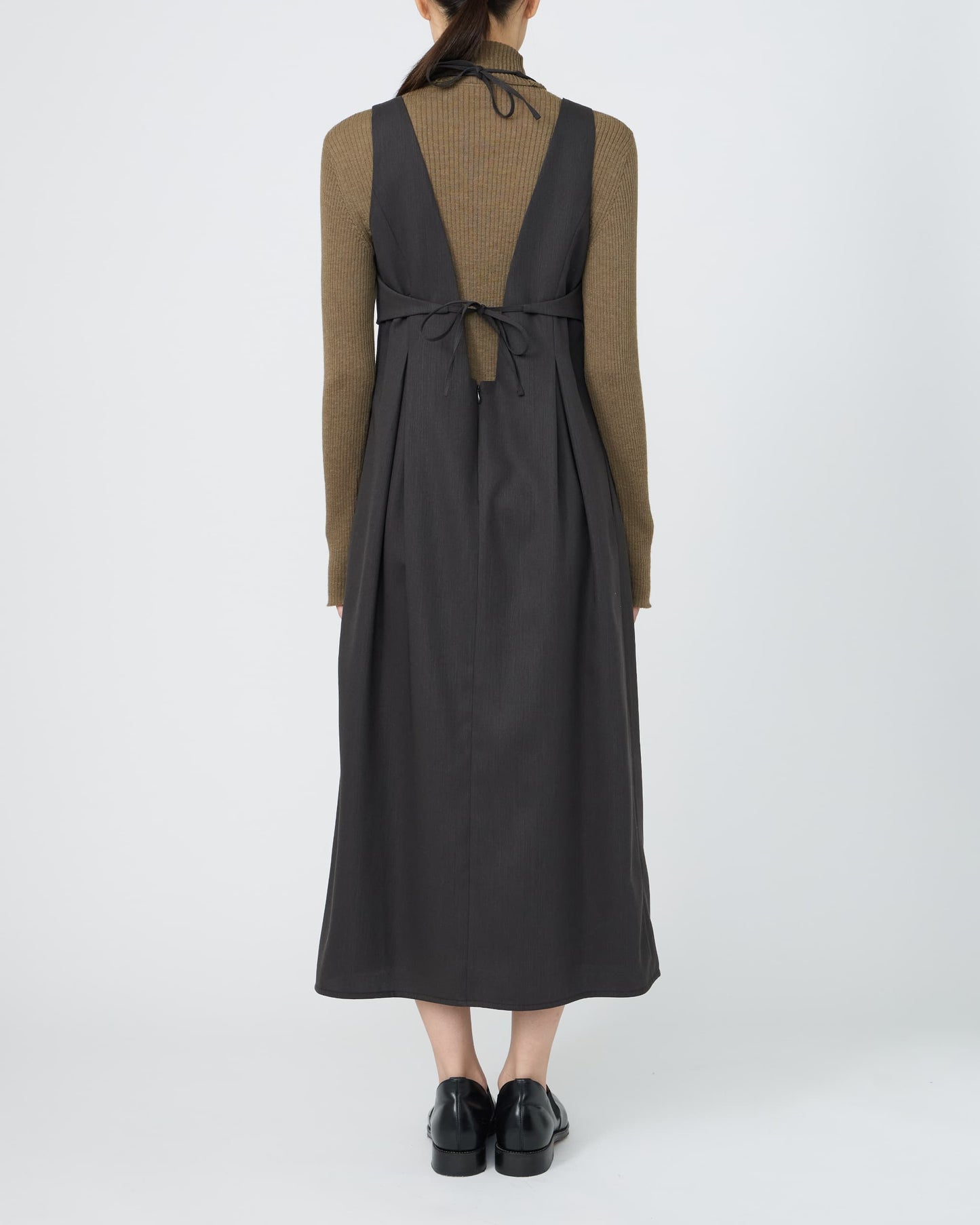 SLEEVELESS LAYERED DRESS