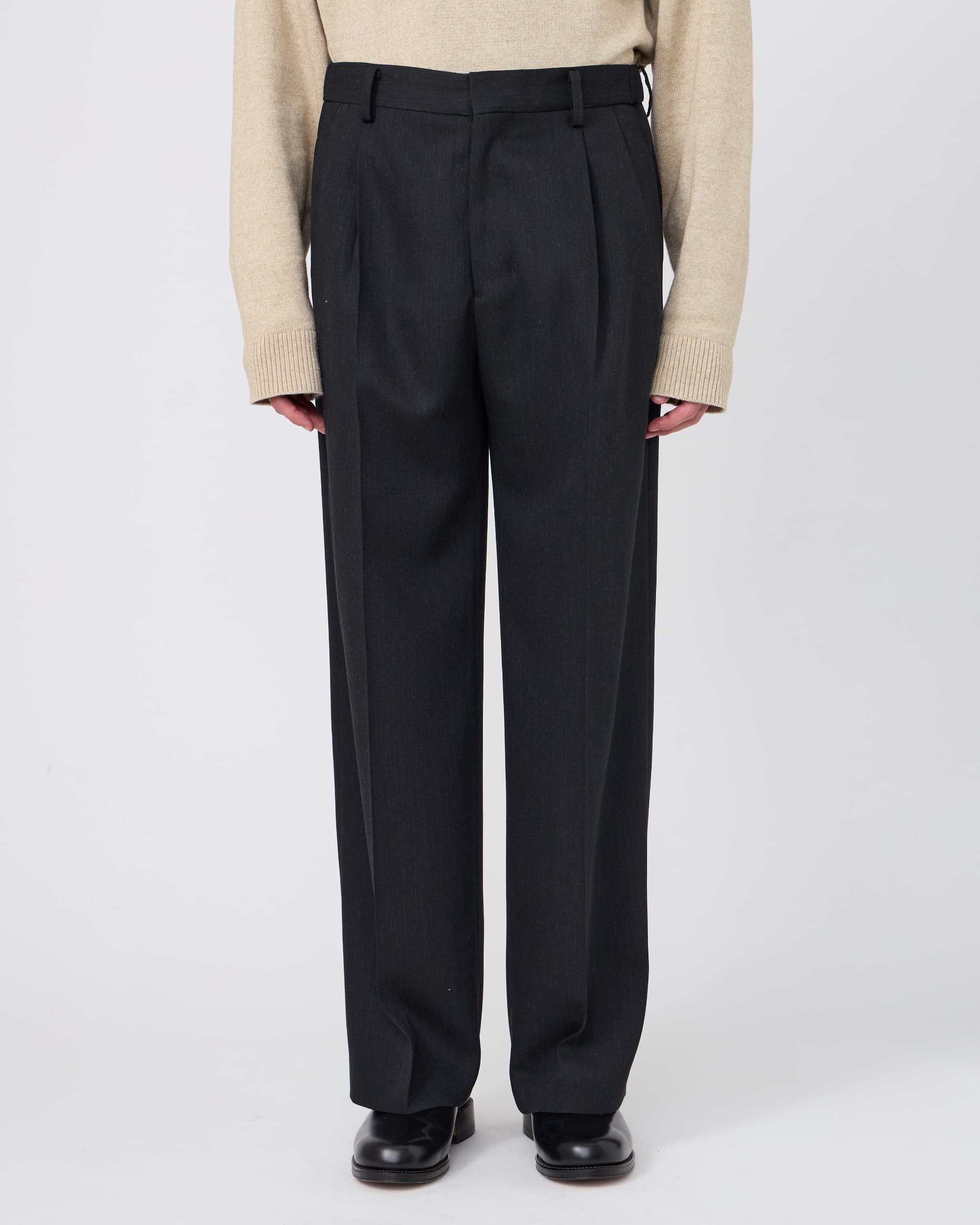 TWO-TUCKS WIDE TROUSERS – IRENISA