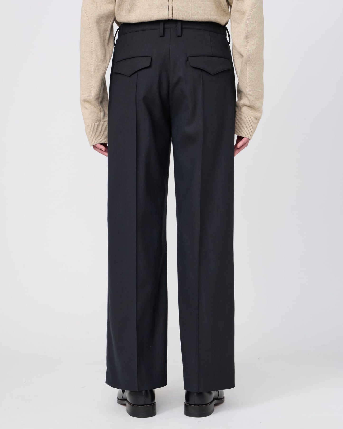 ONE-TUCK BAGGY TROUSERS