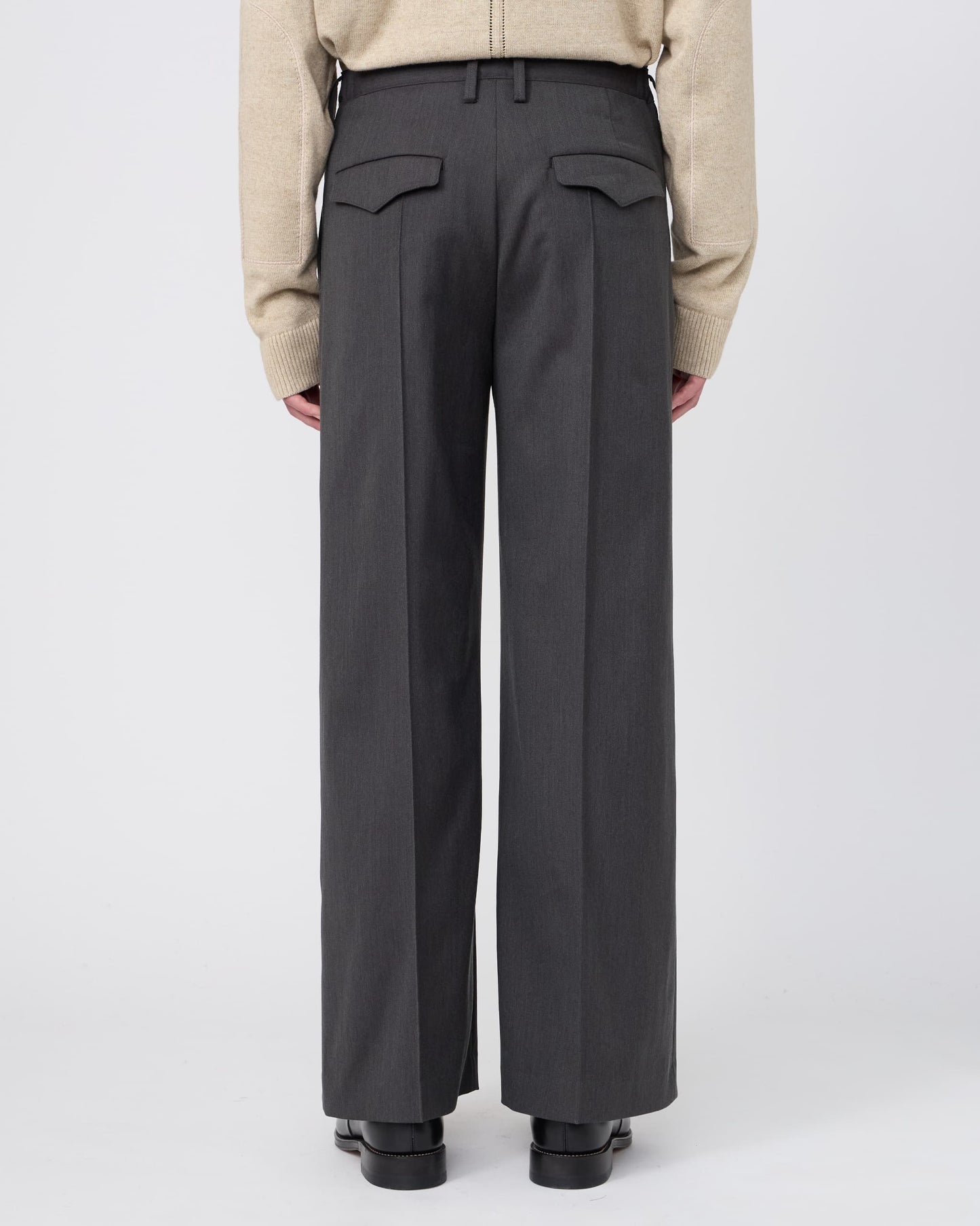 ONE-TUCK BAGGY TROUSERS