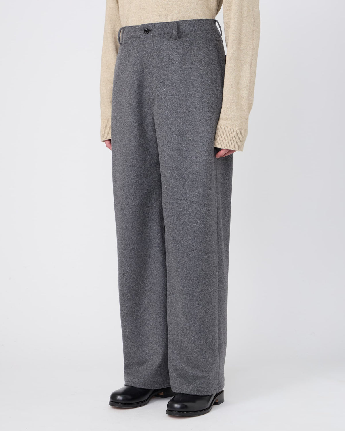 WIDE STRAIGHT PANTS
