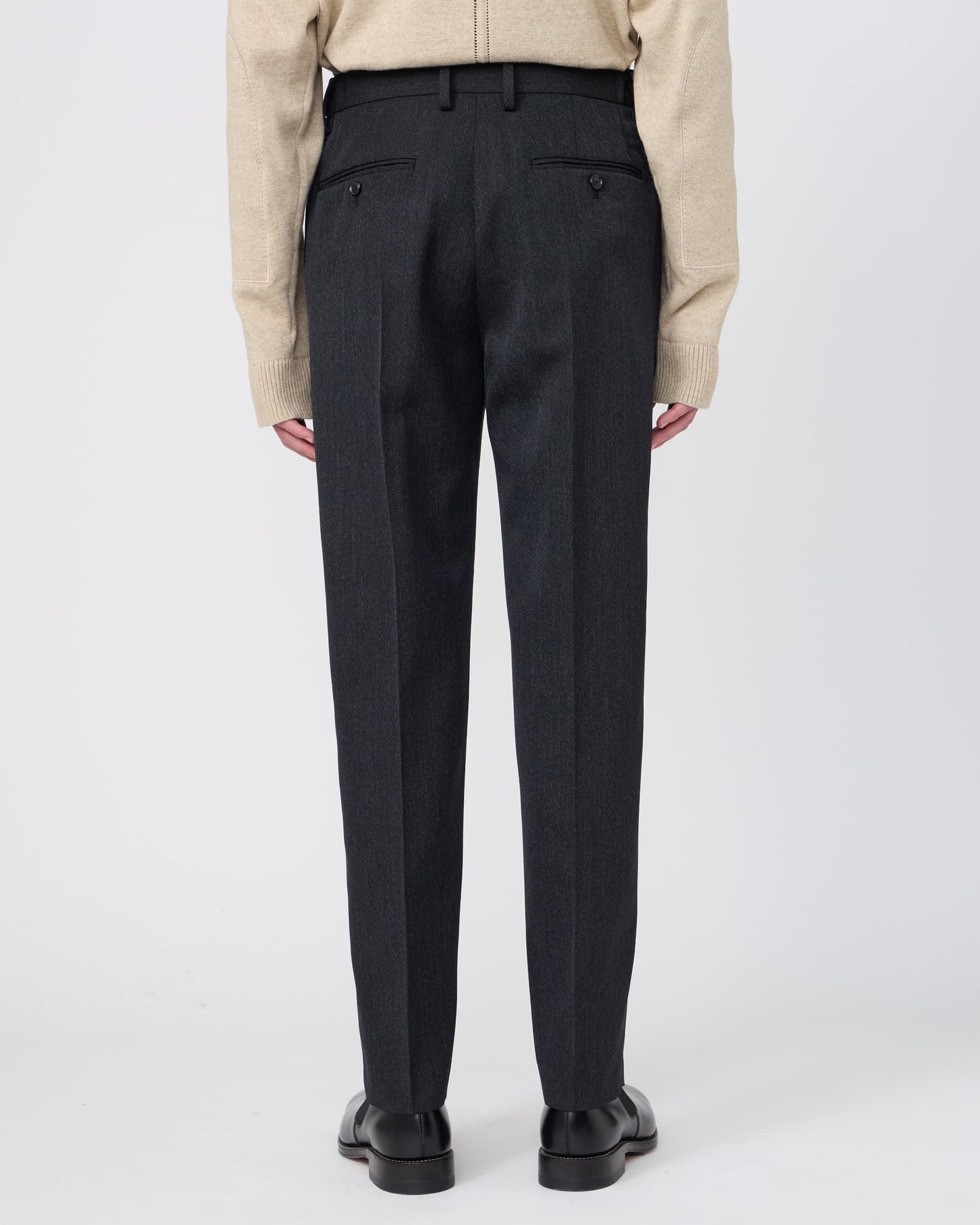 ONE-TUCK STRAIGHT TROUSERS