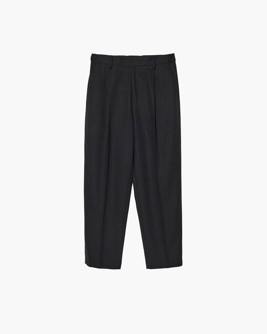 ONE-TUCK STRAIGHT TROUSERS