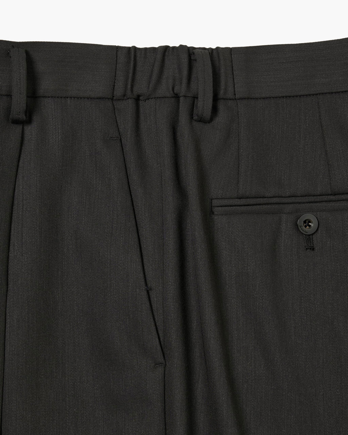 ONE-TUCK STRAIGHT TROUSERS