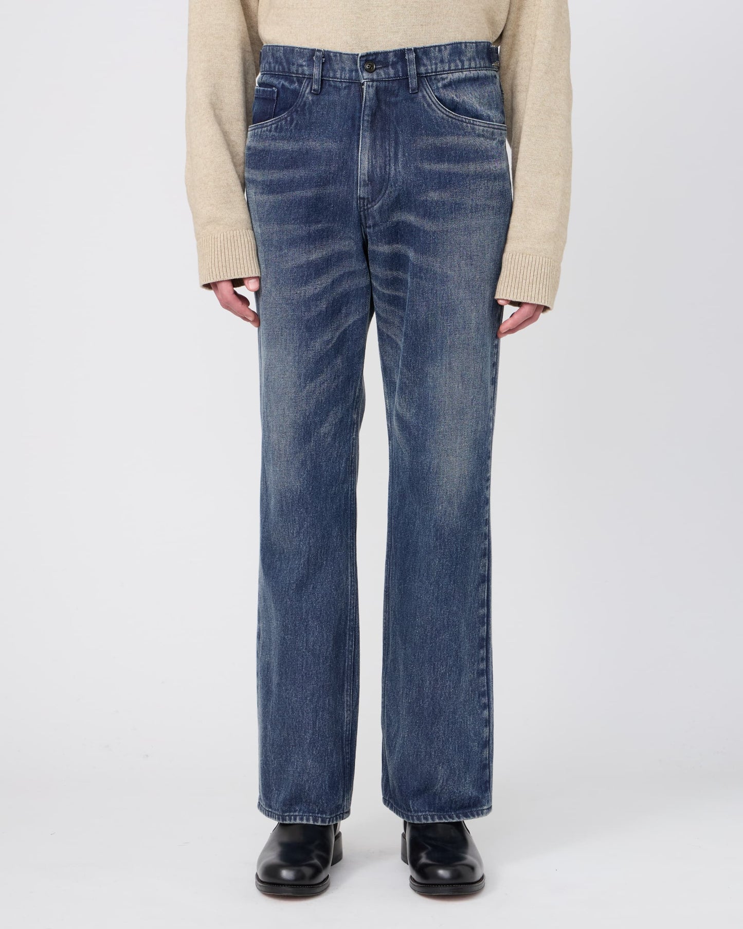 SEMI FLARE JEANS