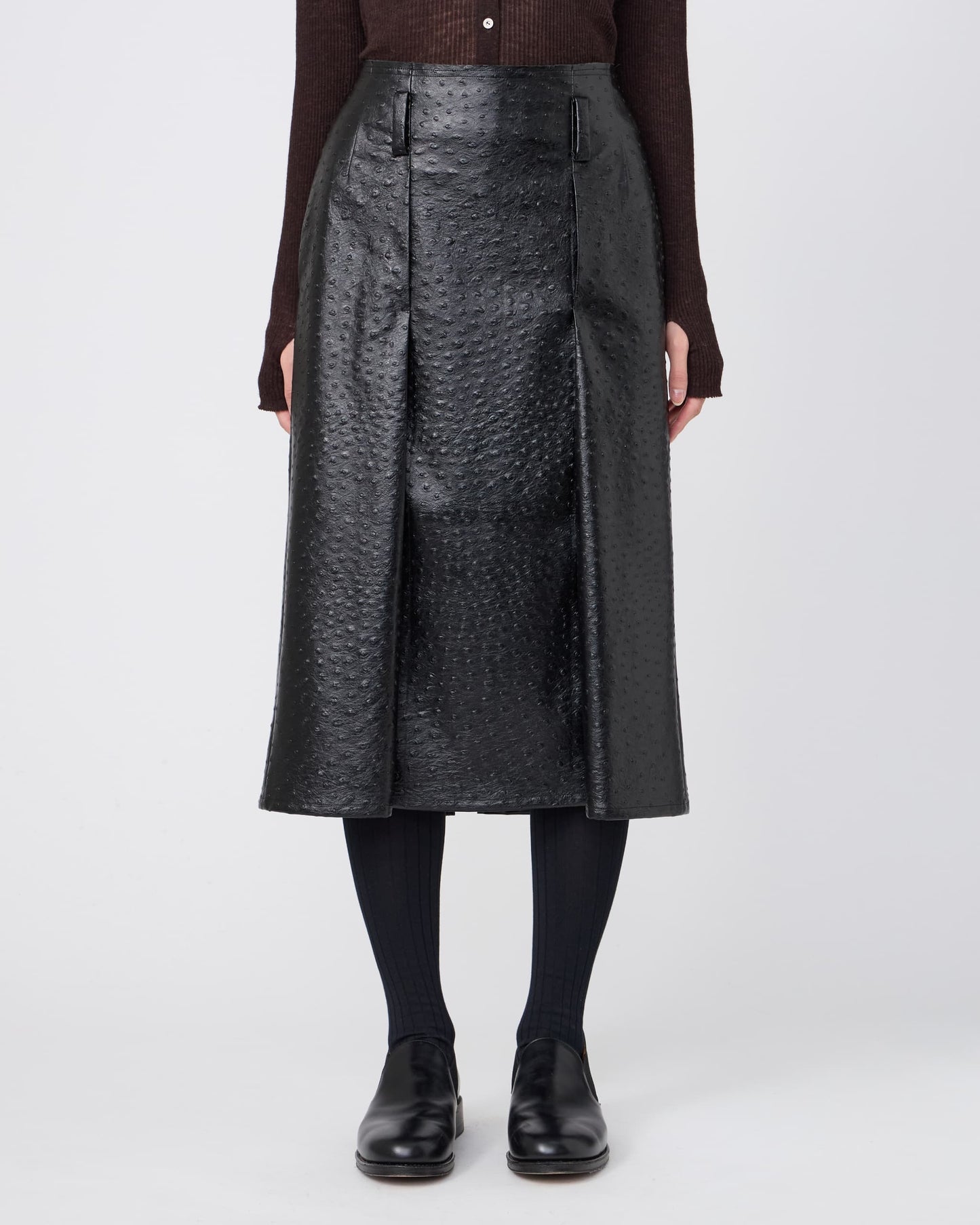 MID-LENGTH TUCK SKIRT