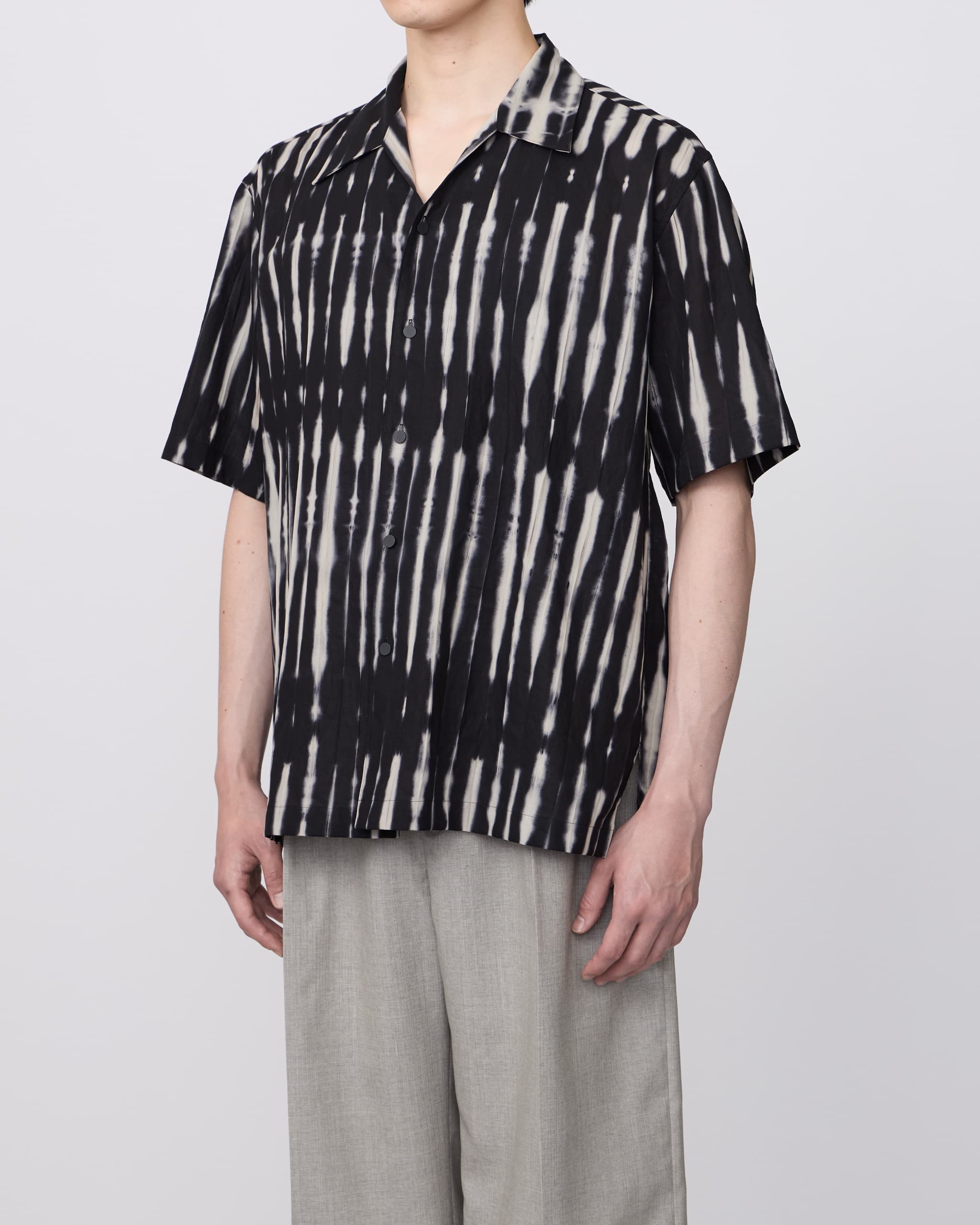 OPEN COLLAR SHORT-SLEEVED SHIRT – IRENISA