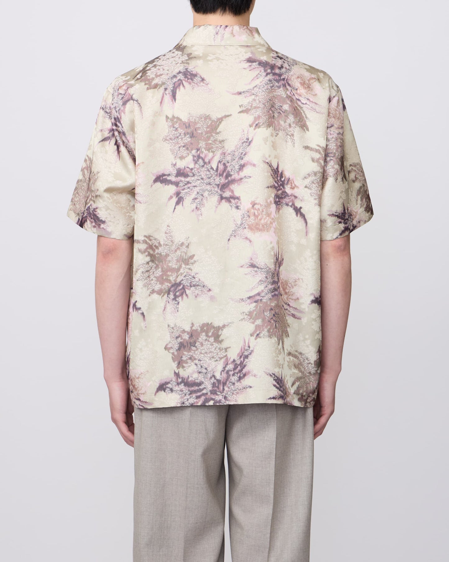 OPEN COLLAR SHORT-SLEEVED SHIRT