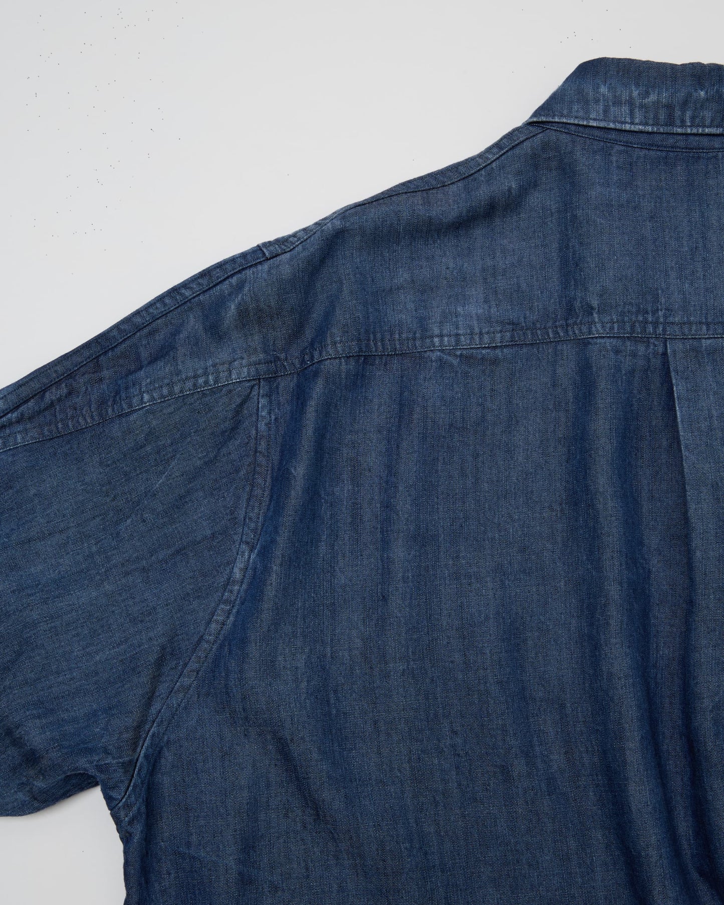 EXTENDED YOKE PULLOVER SHIRT