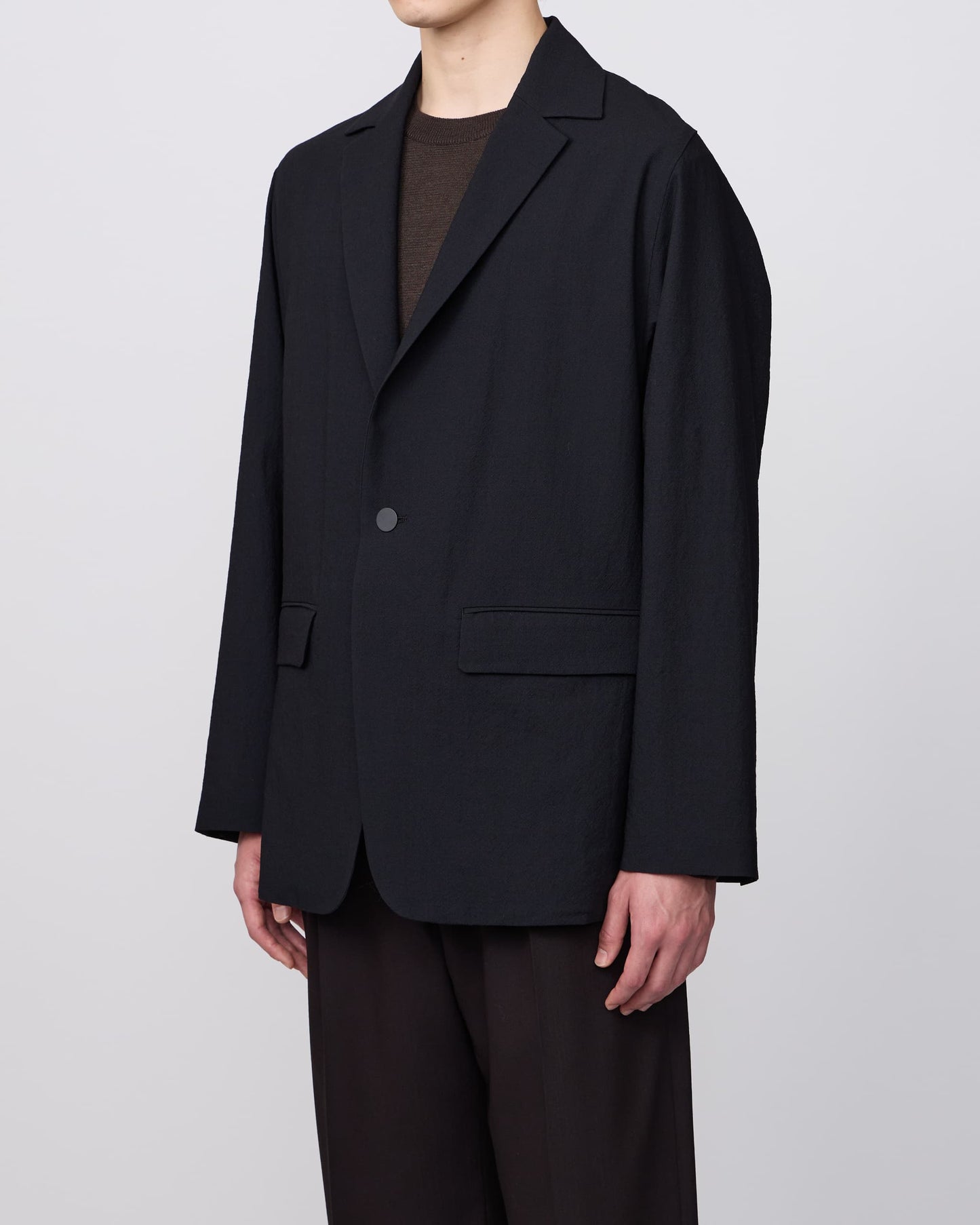 RELAXED SHOULDER JACKET