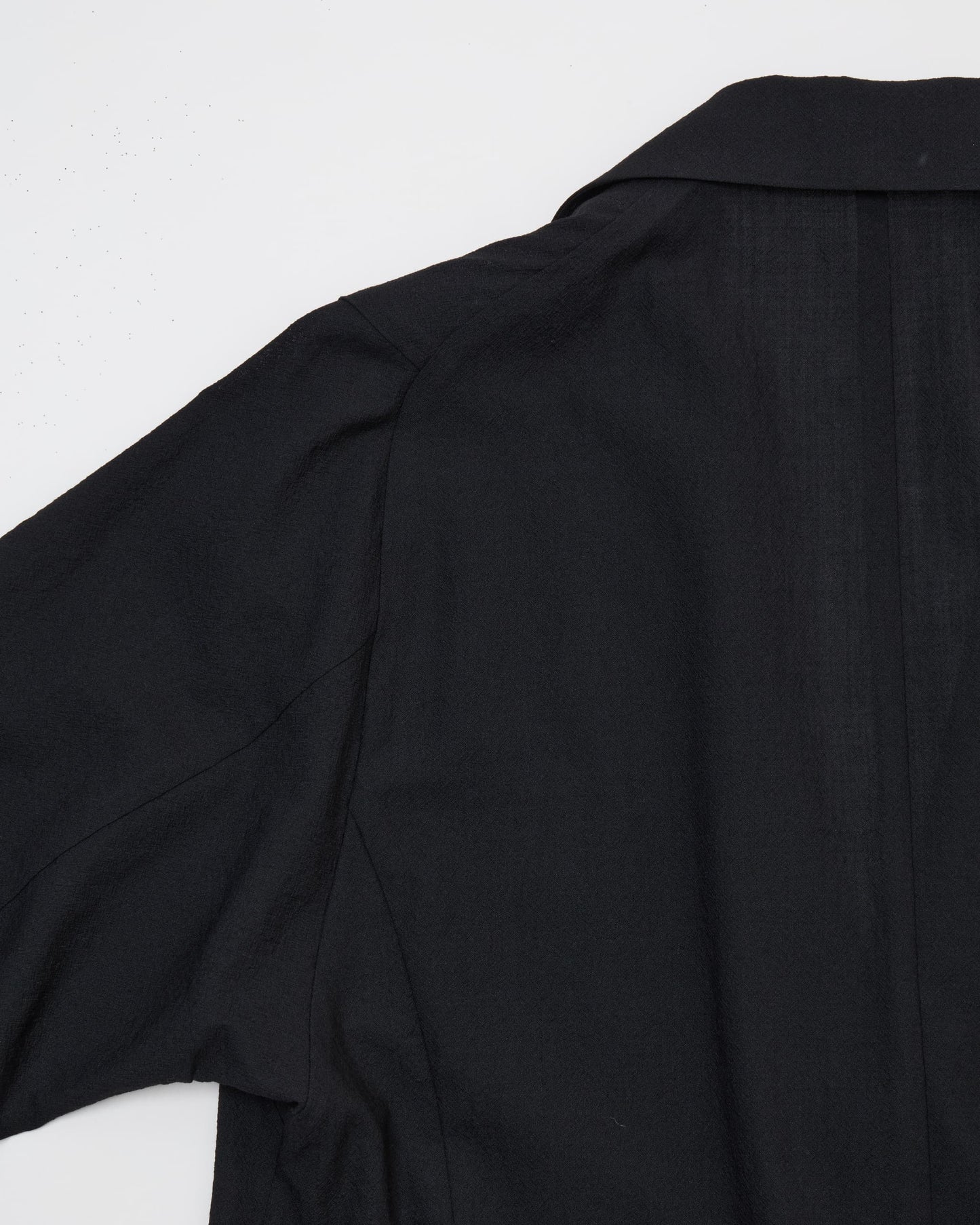 RELAXED SHOULDER JACKET