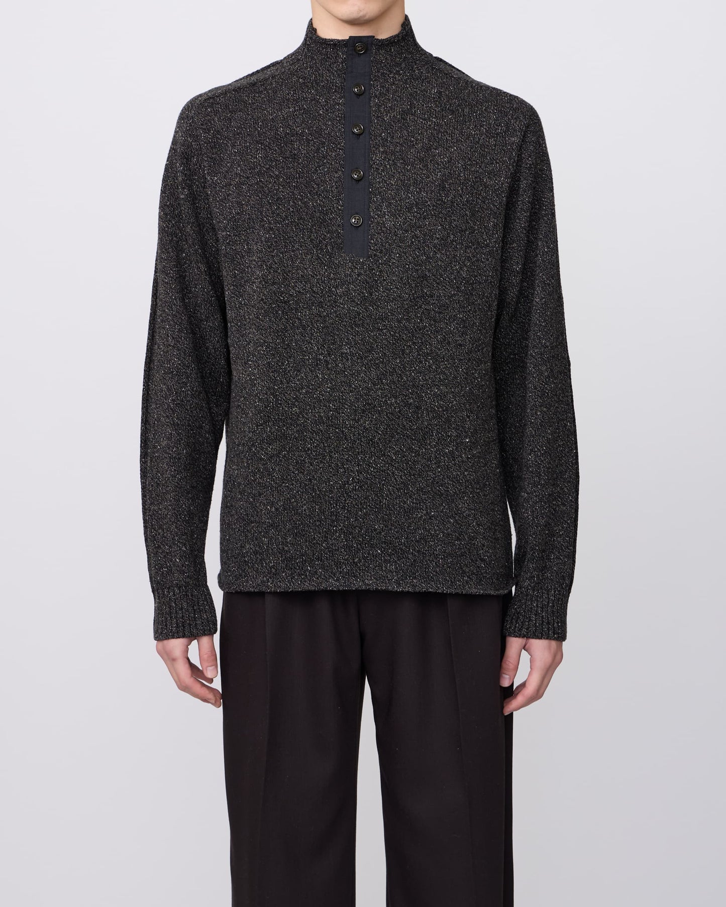 BOTTLE-NECK KNIT PULLOVER