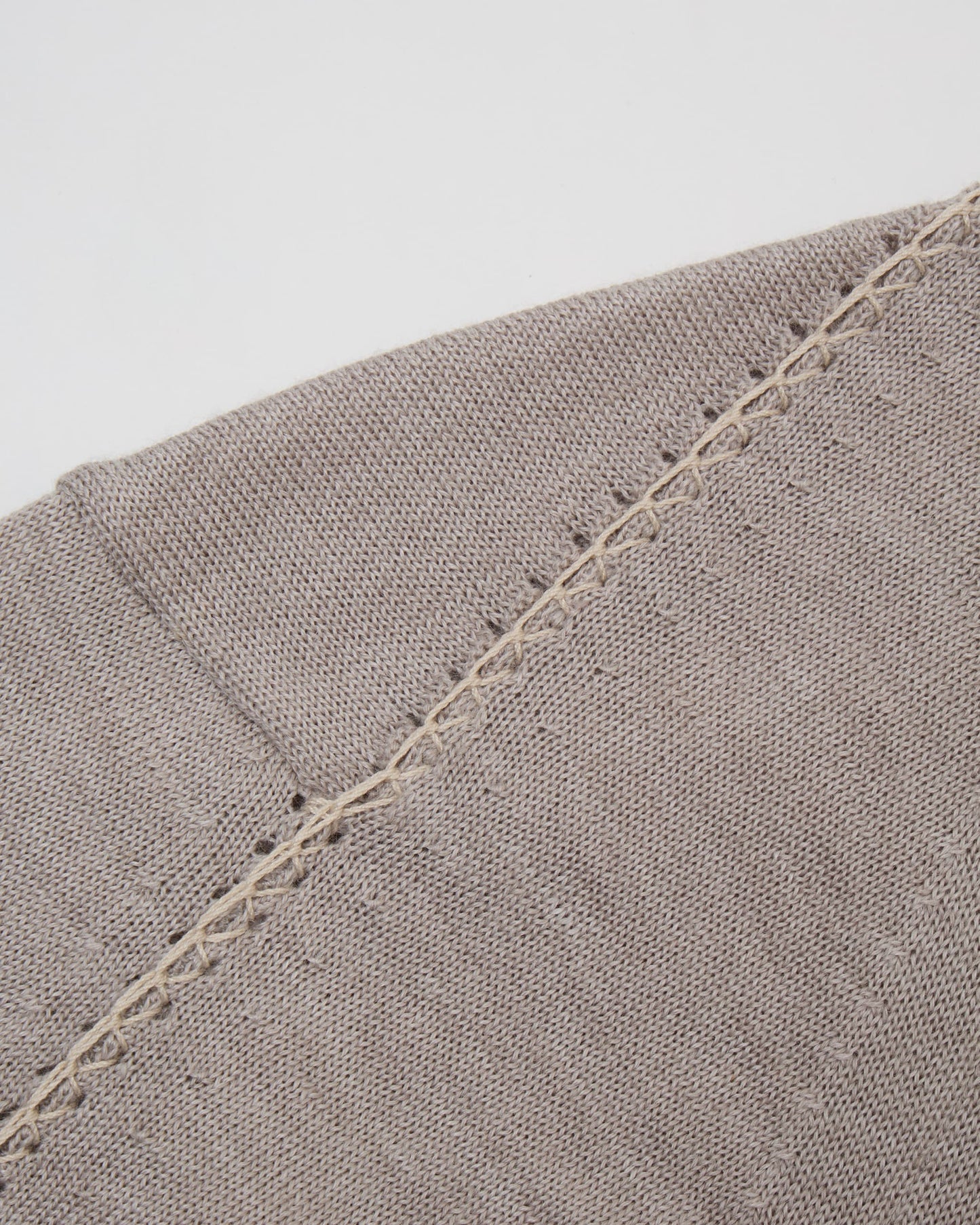 EMBROIDERED KNIT PULLOVER