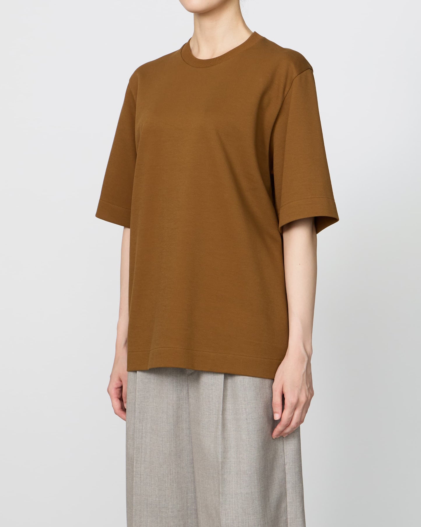 HALF-SLEEVED T-SHIRT