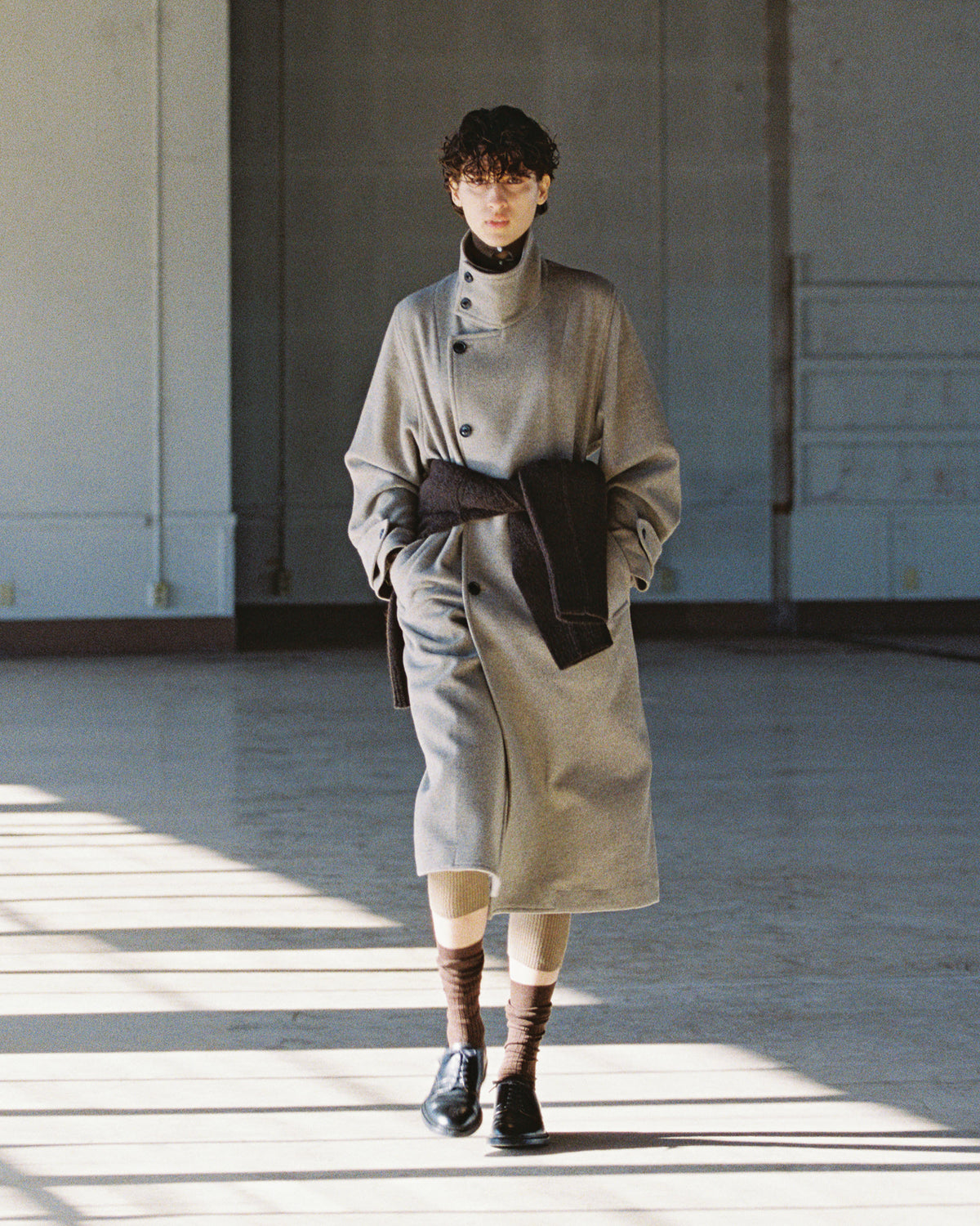 STAND-COLLAR COAT