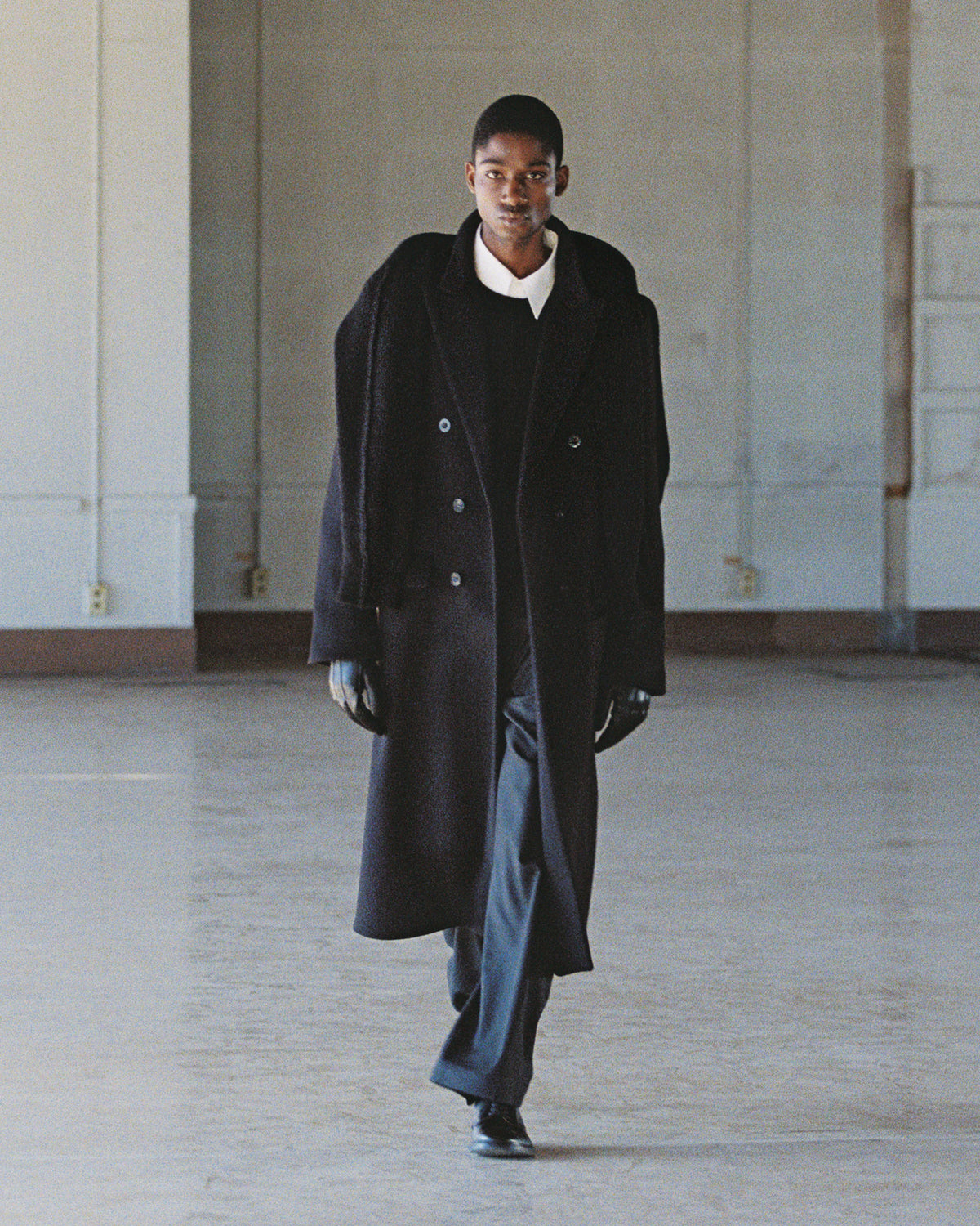 STAND-COLLAR COAT
